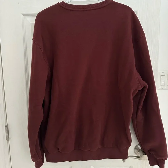 Sweater from Rise - Picture 2 of 2